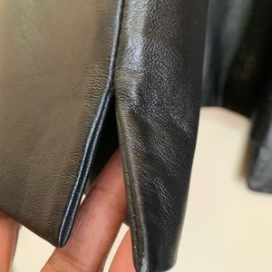 Woman leather single button jacket